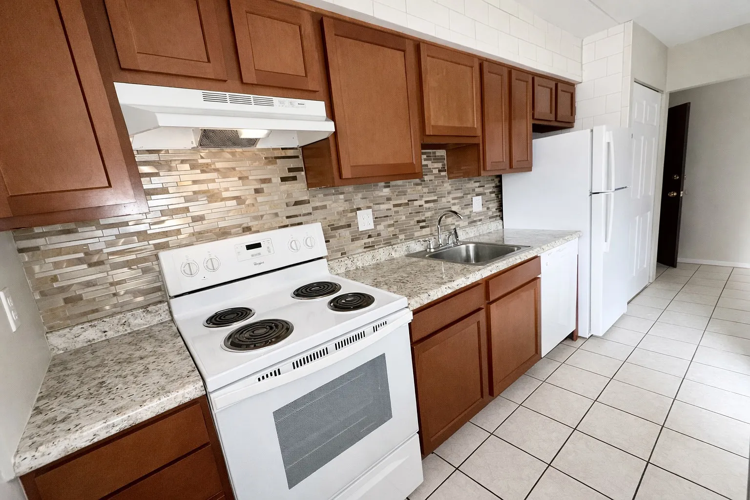 1 bed, $999 — Photo 3