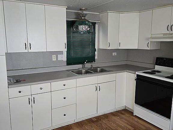 4th image of 2628 Oakhill Village Cir