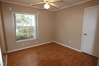 5th image of 2814 Smithfield Dr