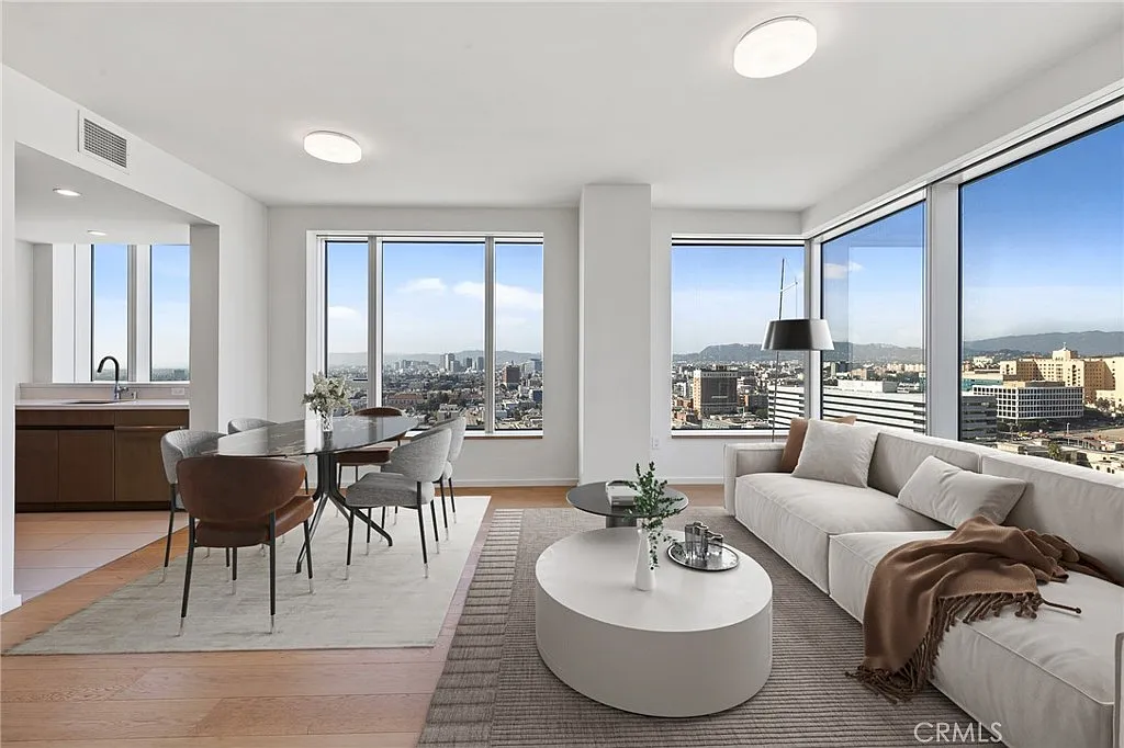 2 bed, 1290 sqft, $4,600 — Photo 2
