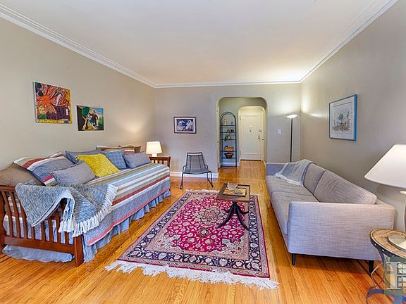 3rd image of 350 E 77th St APT 6M