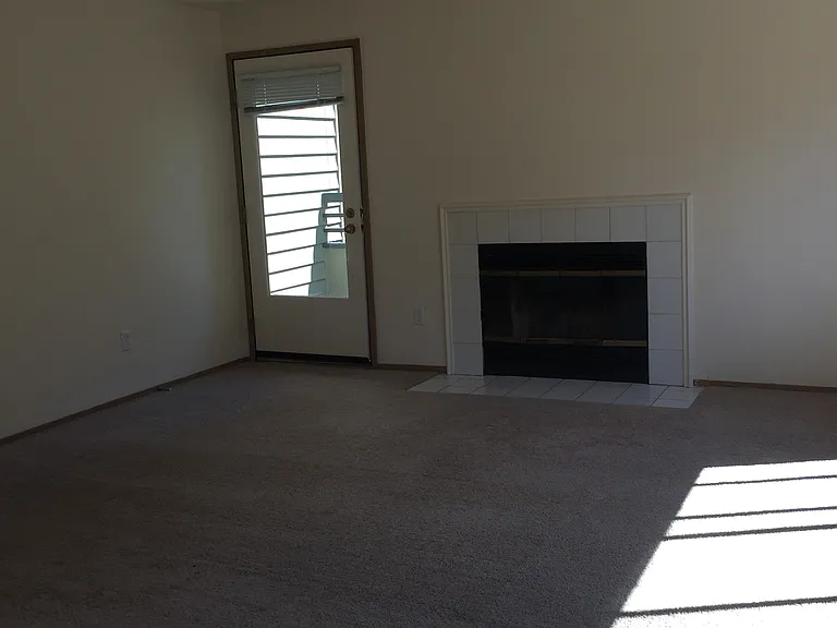 Meridian Place — Photo 18