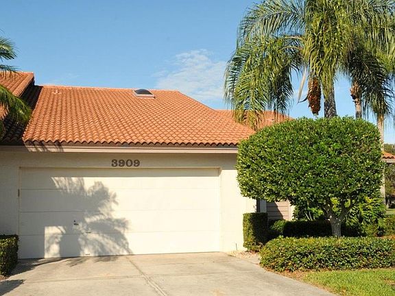 2nd image of 3909 Wilshire Ct #82