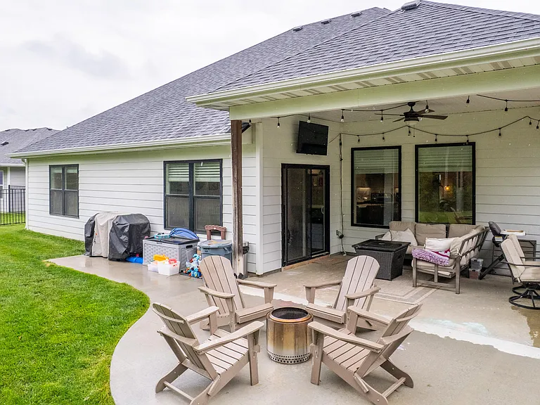1116 Shore Acres Loop — Photo 35