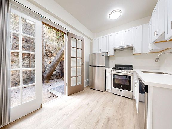 3rd image of 1060 Bush St APT 110