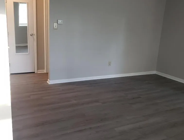 105 Jefferson St #101 — Photo 5