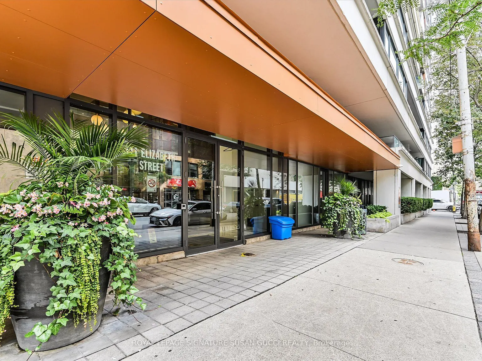 111 Elizabeth St — Photo 2