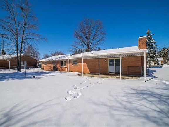 3rd image of 2464 Banyon Dr