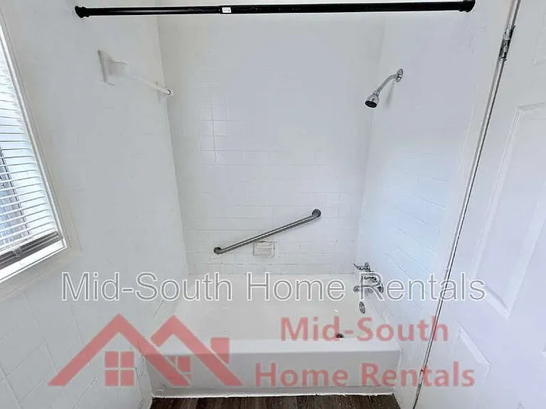 1270 Chickamauga Ave — Photo 18