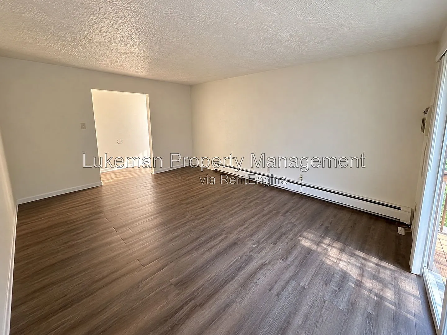 2 bed, 1.0 bath, 950 sqft, $950 — Photo 2