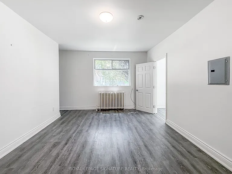 394 Dovercourt Rd #11 — Photo 6