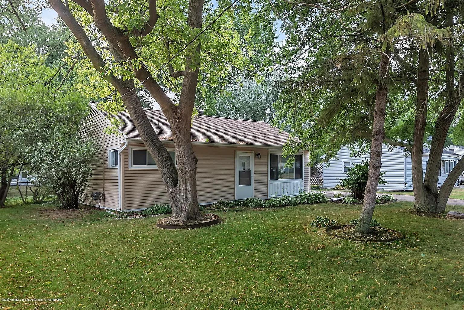 2029 Phillips Ave photo 1