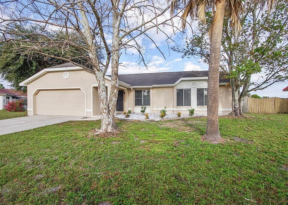 1st image of 518 Floral Dr