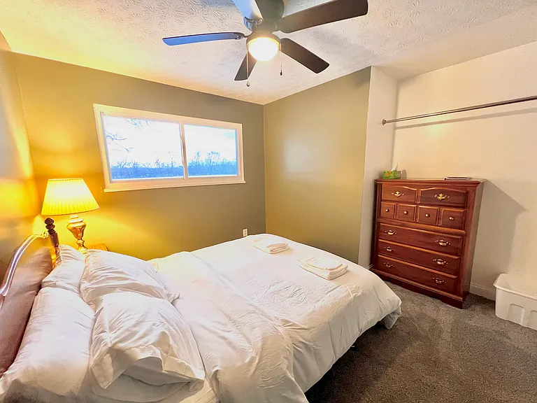 Bed room