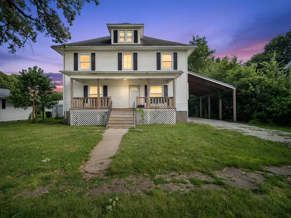 203 W Walnut St, Fairbury, IL 61739