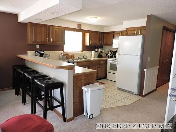 5th image of 69 Palm Ln