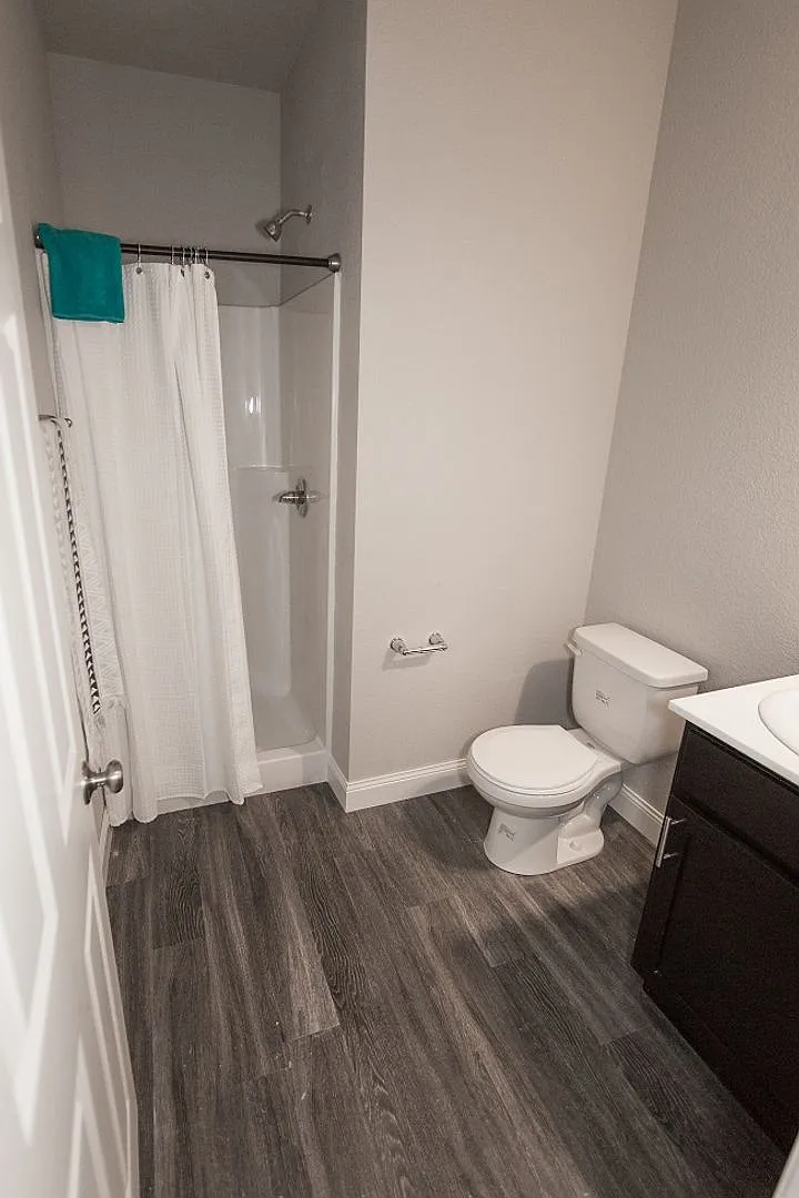 Legacy Condos — Photo 4
