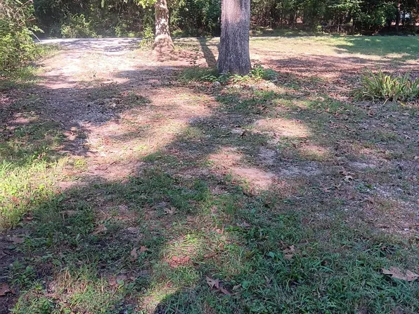 106 Melba Dr, Trion, GA 30753