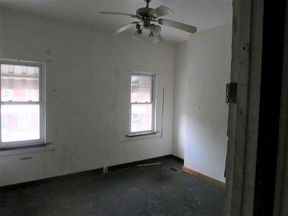 4th image of 312 S 5th St