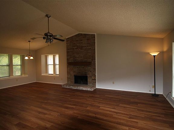 5th image of 2506 Sword Dr