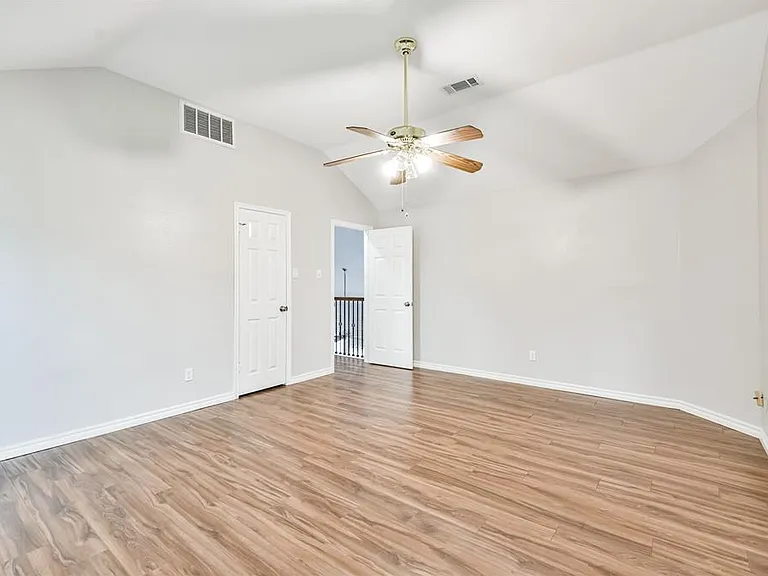 10327 Brickyard Ct — Photo 23