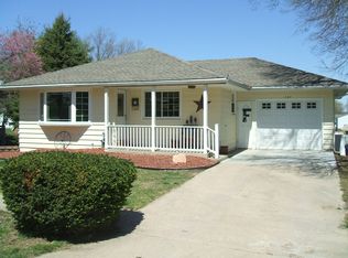 737 Ash St, Adams, NE 68301