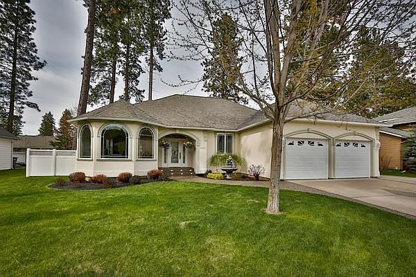 2nd image of 5011 E Shoreline Dr