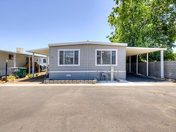 3rd image of 5541 E Tulare St Space 13