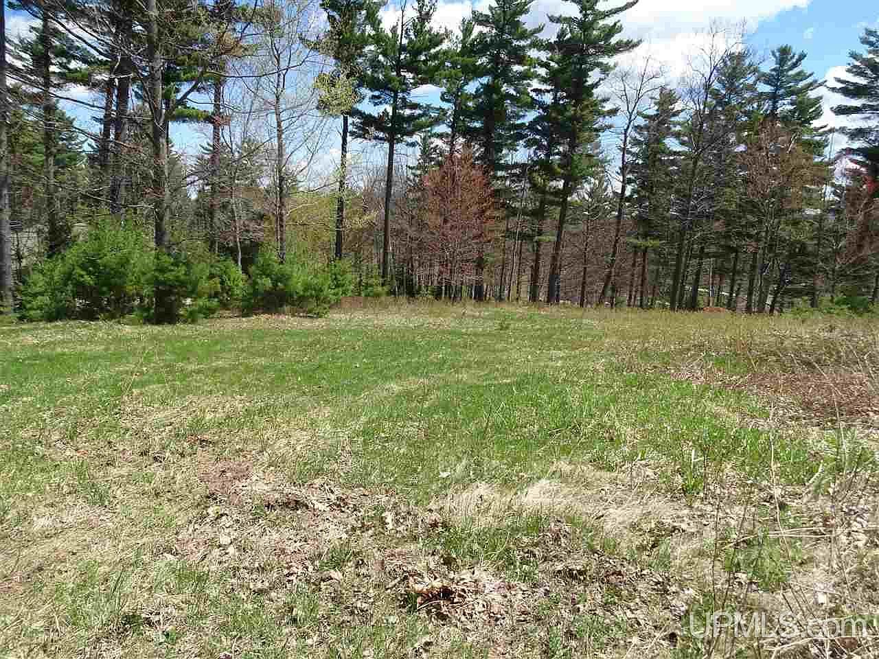 729 Hillcrest Dr, Iron Mountain, MI 49801 Zillow