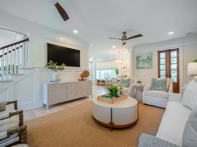 108 Live Oak Dr — Photo 12