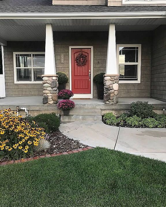 1st image of 2348 Westcliff Dr