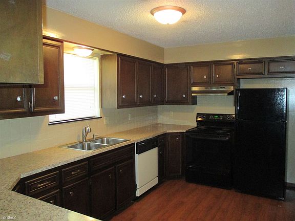 930 S Laurel, Kitchen (1)