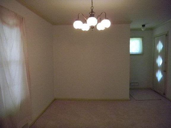 4th image of 511 Charlotte Ave