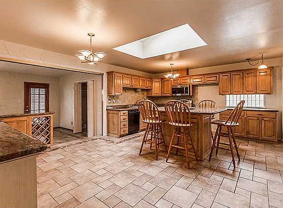5th image of 9624 Daugherty Dr