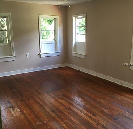 5th image of 1228 Dorothy St