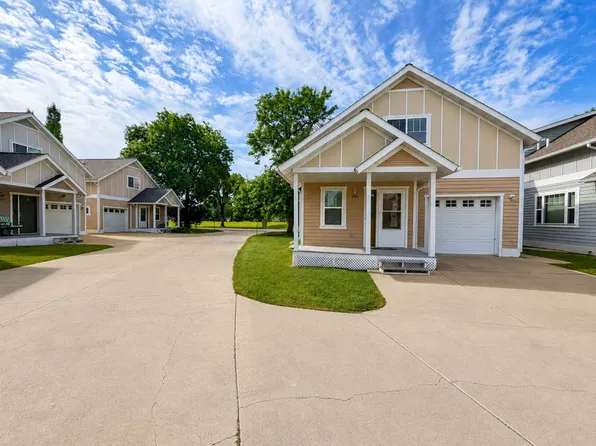 2301 Northern Lights Dr #20, Great Falls, MT 59401
