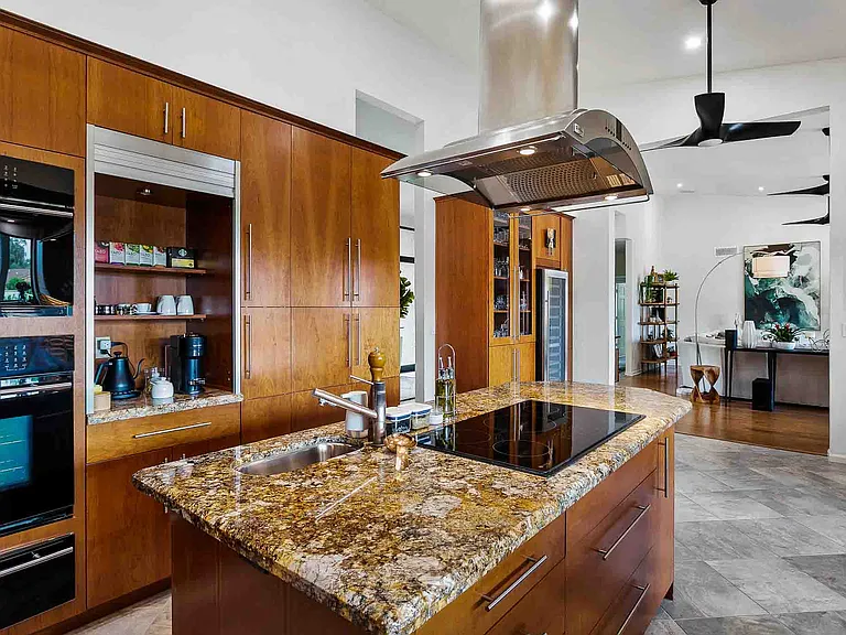 1202 W Aster Dr — Photo 10