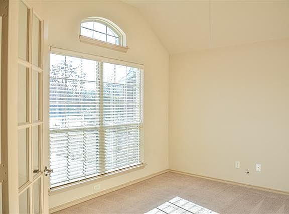 2nd image of 119 Toucan Ct