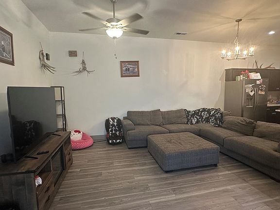 3rd image of 581 W Indian Creek Dr #6
