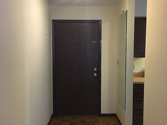 3rd image of 502B Columbia Dr