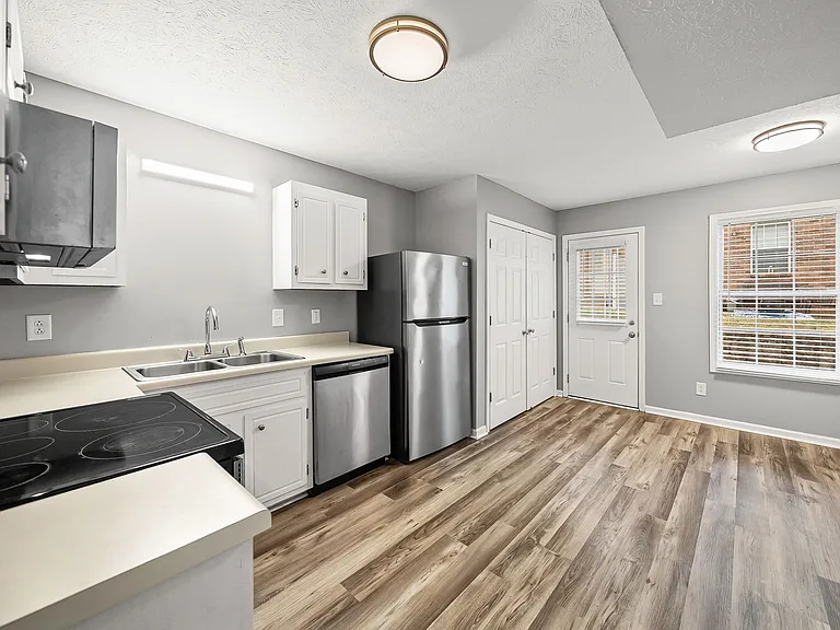 Turtle Creek Townhomes — Photo 22