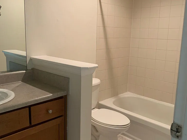 268 Alexandra Dr #12 — Photo 10