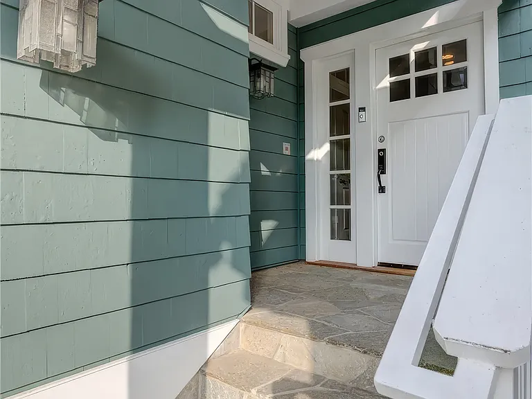 316 Highland Ave — Photo 4
