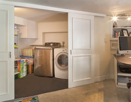 Sold by JCity Realty, LLC | media 21