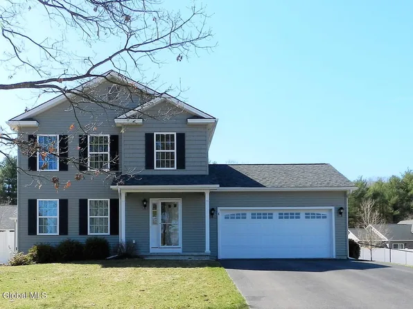 8 Washburn Street, South Glens Falls, NY 12803