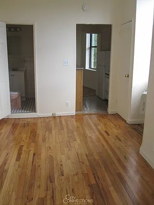 Rented by City Connections Realty | media 7