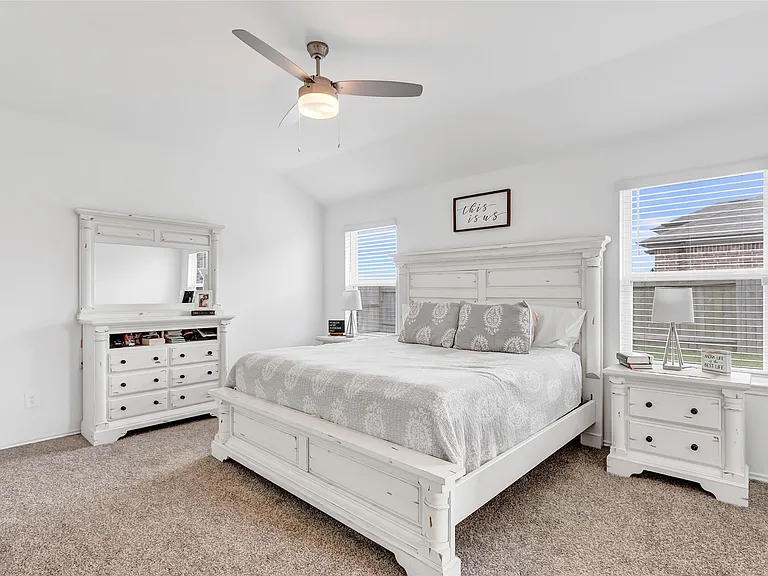 1012 Llano Trl — Photo 30
