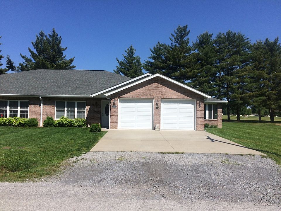 2nd image of 116 McVicker Dr APT B