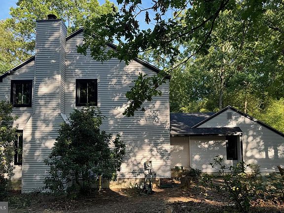 5th image of 18 Forest Ln