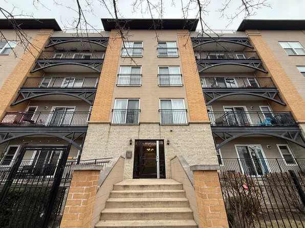 2720 W Cortland St APT 202, Chicago, IL 60647